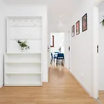 Pretty 4 Bedroom Apartment X Parking Spot X City Center - By Upstairs