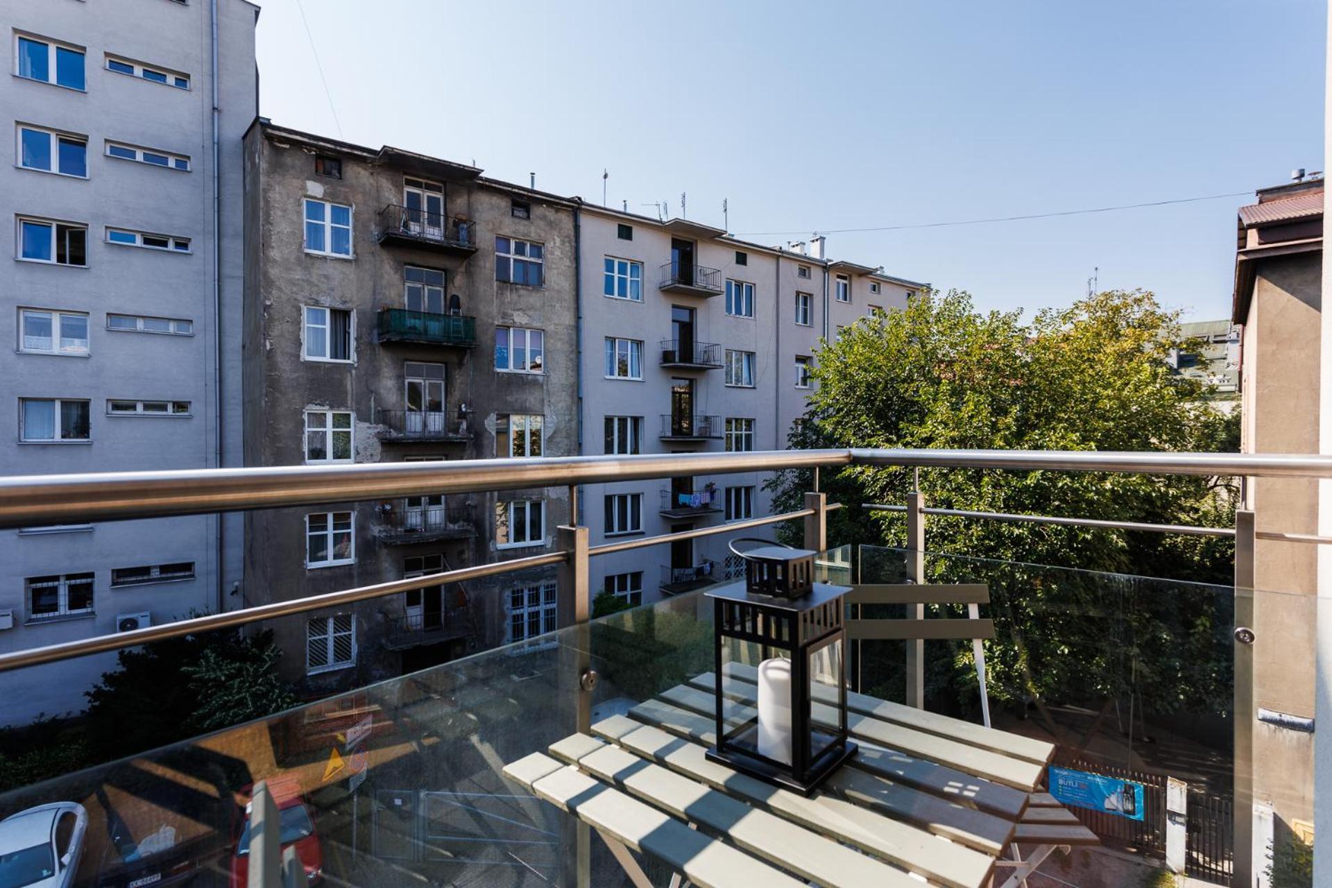 Apartament Pretty 4 Bedroom X Parking Spot X Center - By Upstairs *